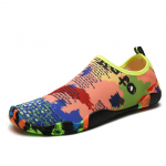 Unisex Shoes Suvised veespordijalatsid Naistele Quick-Dry Aqua Shoes Tossud 35 must valge v&auml;rv