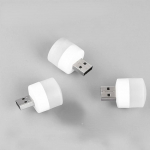 3TK Mini USB-pistikuga lamp V&auml;ikesed raamatulambid LED-silmakaitse Lugemisvalgusti V&auml;ike &uuml;mmargune valgus &ouml;&ouml; valge