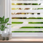 Mullivaba j&auml;&auml;tunud aknakile &ndash; isekleepuv s&ouml;&ouml;vitatud privaatsusklaasist vin&uuml;&uuml;l B