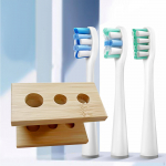 Elektrilise hambaharja pea hoidik, loenduri korraldaja, puidust riiul mitme restiga 3 holes