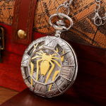 Retromoodne meeste &otilde;&otilde;nsa &auml;mblikukujundusega kvartsist taskukell kaelakeega, ideaalne valik kingituseks