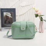 Armas kaamerakott, mobiiltelefonikott, moekas naiste kott, kommiv&auml;rviline &otilde;lakott. valge