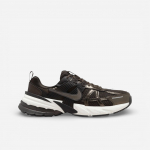 Nike V2K Run Sametpruun Valge Must Barokk pruun 45.5