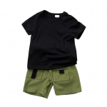 Poiste riided imikute komplektid, &uuml;hev&auml;rvilised l&uuml;hikeste varrukatega topid + l&uuml;hikesed p&uuml;ksid, beebi suve 2 tk r&otilde;ivakomplekt M