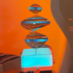 UUS V&auml;ike laualamp 3D stereo p&ouml;&ouml;rlev atmosf&auml;&auml;rilamp metallist tuulekeerutaja siseruumides voodivalgusti RGB LED &ouml;&ouml;valgusti s&uuml;nnip&auml;evakingitus brown