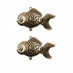 2 tk/komplekt Armas DIY Karp Ripats K&auml;sitsi valmistatud Messingist K&auml;sit&ouml;&ouml; Kuldkala Auto V&otilde;tmehoidja Mini Laua Kala Kaunistused Aksessuaar Kingitus