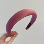 Satiinist l&auml;ikiv k&auml;snpeav&otilde;ru naistele v&auml;ljas k&auml;imiseks k&otilde;rge pea ja n&auml;oga v&auml;ikesed juukseaksessuaarid klamber peav&otilde;ru