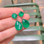 Simulatsiooniga naiste smaragdk&otilde;rvar&otilde;ngad, lihtsad Paraiba sinised k&otilde;rvar&otilde;ngad, simulatsiooniehted.