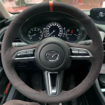 K&auml;sitsi &otilde;mmeldud libisemiskindel must ehtsast nahast auto rooliratta kate Mazda CX-30 CX30 2020-2023 Mazda 3 Axela 2020-2022 jaoks