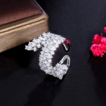 CMM ainulaadse disainiga h&otilde;bedase v&auml;rvi pulmapeo avamise reguleeritav s&otilde;rmus Adjustable h&otilde;be