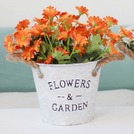 Talumaja lilleistutusmasin metallist &auml;mber lauaarvuti panipaik &otilde;ues sisekujundus maal&auml;hedane 11x10x7.5cm