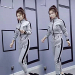 Naiste kevad-s&uuml;gismood vabaaja &uuml;likond Korea spordir&otilde;ivad, &otilde;hukesed pikkade varrukatega mantlid, topsid ja p&uuml;ksid, 2-osaline naiste komplekt XL