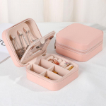 Reisi v&auml;ikesed ehete organiseerimiskarp Kaasaskantav hoidik s&otilde;rmuste jaoks K&otilde;rvar&otilde;ngad Kaelakee K&auml;ev&otilde;ru karbid Kingitused valge