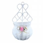 Aed isetehtud vaas Lillekorv Mitmesugused esemed Korraldaja Seinale riputatav kunstrotangist