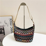 Large Capacity Ethnic Style Bag for Women New Knitted Fashion Crossbody Bag for Women Ins Handmade Single Shoulder Dumpling Bag
