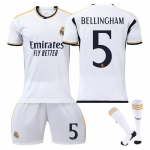 23/24 Uued Real Madridi koduvormi jalgpallitreeningu s&auml;rgi komplektid (Nr 5 BELLINGHAM) 110