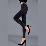 Naiste triibuline tr&uuml;kitud piim siidist s&auml;&auml;rised t&uuml;drukute mood Seksikad k&auml;rbitud p&uuml;ksid k&otilde;rge elastsusega kitsad vabaaja p&uuml;ksid One Size (50-70 kg)