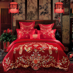Puuvillane neljaosaline pulmakomplekt puhas puuvillane paksendatud harjatud mitmeosaline komplekt Hiina pulmade rasket&ouml;&ouml;stuse tikandite pulmakomplekt 1.5m bed sheet 4PCS red