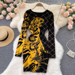Vintage naiste sviiterkleit, v&auml;rviline pikkade varrukatega kootud kleidid naistele Tiger Diamond Jacquard Slim Vestidos Fashion Tide 2021 One Size kuld