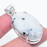 Natural Rainbow Moonstone Gemstone 925 Sterling Silver Pendant 1.85 i8u82