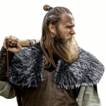 Talvine soe mees karusnahast sall karusnahast krae talveriided kuningas s&otilde;dalane kuub Viking karusnahast sall