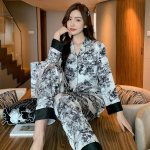 Naiste j&auml;&auml;siidist pikkade varrukatega kaheosalised pidžaamad, moeprindiga vabaaja &uuml;likond, magamisriided M valge