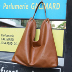 Naiste kott Pargitud lehmanahast Populaarne suure mahuga ehtsast nahast tekstuuriga kandekott K&otilde;ik &otilde;lakott kaenlaaluste