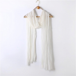 Kevad- ja suvine lipsuv&auml;rviga tutisall &ndash; puuvillane ja linane plisseeritud pael 60x220cm