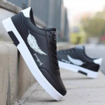 Meeste kingad Kevad PU nahast vabaajajalatsid Mugavad meeste kingad Unisex v&auml;lisk&otilde;ndimise kingad Meeste kingad Zapatillas Hombre 42
