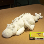 Draak Pl&uuml;&uuml;sm&auml;nguasi Pehme M&auml;nguasi T&auml;idisega Loom Suured Tiivad Dinosaurus Viska Padi Kodu Dekoratsioon Nukk Peluche Laste M&auml;nguasi S&uuml;nnip&auml;evakingitus about 85-90cm