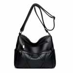 Mitmekihiline pehmest nahast kott naiste keskealistele ja eakatele naistele m&otilde;eldud suure mahutavusega &otilde;lakott must