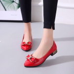 Naiste kevadsuvi suure suurusega madala kontsaga nahast kingad &Uuml;hev&auml;rvilised litrid vibu vabaaja kingad 40 punane