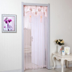 Suvine s&auml;&auml;sevastane rippuva uksekardina kaunistus &scaron;ampanjav&auml;rvi