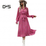 S&uuml;giskevadine naiste kleit Alla keeratav krae V kaelus, pikkade varrukatega A-line suur kiik, pool &uuml;herealine pits-up v&ouml;&ouml;koht, plisseeritud lillemustriga midikleit S must