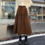 Naiste pruun seelik s&uuml;gistalvine k&otilde;rge v&ouml;&ouml;kohaga velvetist pikk seelik Naiste kolledži stiilis plisseeritud A-joonega seelikud L kohv