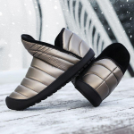 Talvised meeste veekindlad poolsaapad Kerged meeste tossud lumesaapad v&auml;listingimustes paarile soojad puuvillased saapad hoiavad soojas liivakindlad kingad 36 must