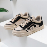 Valged naiste kingad Uued kevadised &otilde;pilaste mitmek&uuml;lgsed vabaajajalatsid Trendikad kingad Paksu p&otilde;hjaga moes tossud 40 must