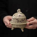 Seladon Kolmejalaga Taldrik Viirukip&otilde;leti Loominguline Aroomiteraapia Ahi Teelaua Keraamiline Kaunistus Agarpuu Sandlipuu Ahi