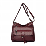 Pehme nahast &uuml;he &otilde;laga crossbody kott keskealistele ja eakatele emadele punane