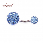 Nutikas seksikas naba n&ouml;&ouml;biga s&otilde;rmus kangiga kivist keha augustamise ehted must