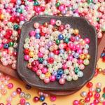 500g/pakk umbes 3330/1780 tk kaelakee k&auml;ev&otilde;ru k&otilde;rvar&otilde;nga jaoks ehted akr&uuml;&uuml;l &uuml;mmargune 6/8mm DIY vahehoidja lahtised helmed 6mm mitmev&auml;rviline