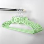 10 tk mustad standardsed plastikust riidepuud Vastupidav s&auml;rgi riidepuu, mis sobib ideaalselt igap&auml;evaseks pesuks, &otilde;hukesed ruumis&auml;&auml;stlikud rasked riided 39.5x21x0.5CM 10pcs sinine