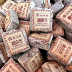 Kleepuv riis aroomiga Pu'er tee v&auml;ike telliskivitee Yunnan k&uuml;ps tee must tee 500g 500g/17.6oz