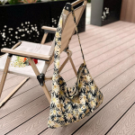 Yogodlns Naiste velvetist kandekott Juhuslik tr&uuml;kitud &otilde;lakott Moodne &uuml;lemise k&auml;epidemega kott Kerge k&auml;ekott Korduvkasutatav toidukott 43x36cm must