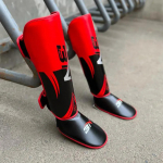 Laste jalakaitsmed V&otilde;itlusjalgade kaitsjad Muay Thai jalakaitsmed V&otilde;itlusjalgade kaitsjad Poksijalgade kaitsja V&otilde;itlus jalgade taga M punane