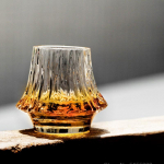 1 tk koos kinkekarbiga Jaapan Mt. Fuji ebaregulaarne vanamoodne viskiklaas vulkaan veiniklaasi kunstiteos kinkekarp viskiklaas br&auml;ndiklaas 220ml