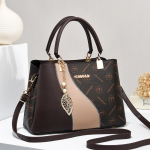 Pehmest nahast naistekott Kaubam&auml;rgiga disainiga naiste k&auml;ekotid rahakotid Luksuslik naiste &otilde;lakott Suure mahutavusega Crossbody kotid