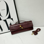 Elegantne k&auml;sitsi kootud &otilde;htune baguette-kott metallist lukuga - Naiste &otilde;la- v&otilde;i kaenlaalune k&auml;ekott Standard No Text