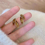 Elegantsed lehtk&otilde;rvar&otilde;ngad naiste lihtsad rippuvad k&otilde;rvar&otilde;ngad, t&auml;iustatud disainiga kihluspeo ehted 1 Pair must