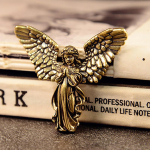 Vintage messingist &otilde;nnistatud kaitseingli kujukesed miniatuurid t&ouml;&ouml;laua kaunistused armsad v&auml;ikesed kujud kodukaunistused